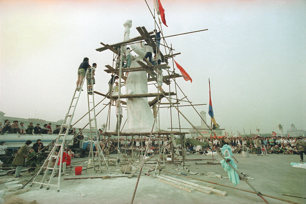 1989: Tiananmen Square